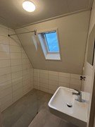 Badkamer tweede verdieping voorzijde.JPG